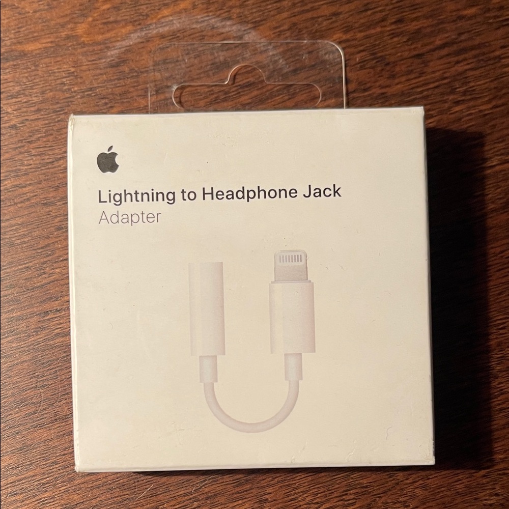 Apple Lightning to Headphone Jack Adapter - Cream